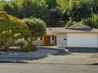 2565 Center Rd, Novato, CA 94947