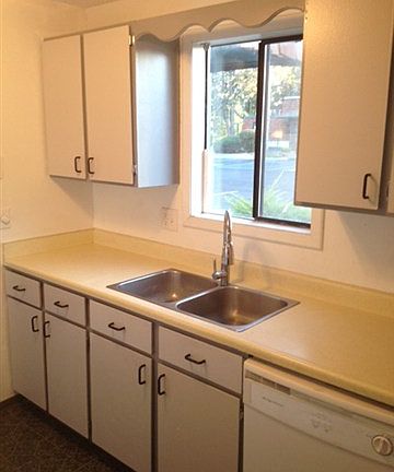 4th image of 2121 E Upriver Dr APT 38
