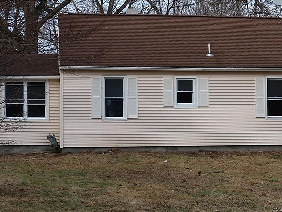 5th image of 329 Meadow Ave