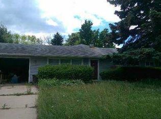 4211 Highcrest Rd, Rockford, IL 61107