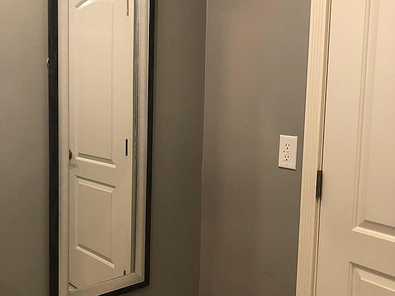 3rd image of 303B Mackenzie Dr