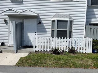 17 SW 3rd St #17, Pompano Beach, FL 33060