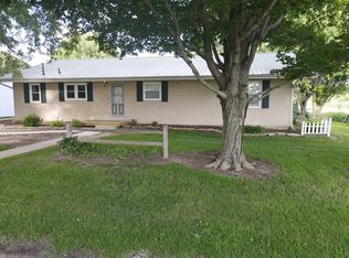 1377 County Road 750 N, Toledo, IL 62468