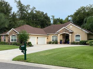 2 Laura Ct, Palm Coast, FL 32137