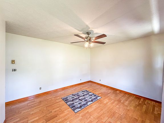 2nd image of 1365 Mahone St