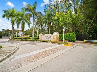 10343 NW 70th Ln #TOWNHOUSE 7, Miami, FL 33178
