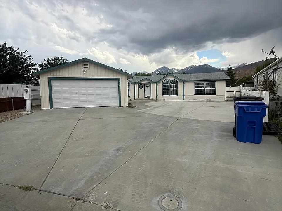 107 Tawnya Cir