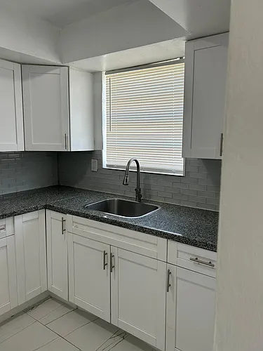 2135 NE 170th St #3 Photo 1
