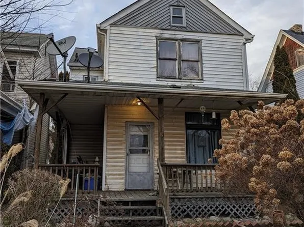 1404 Etruria St, East Liverpool, OH 43920