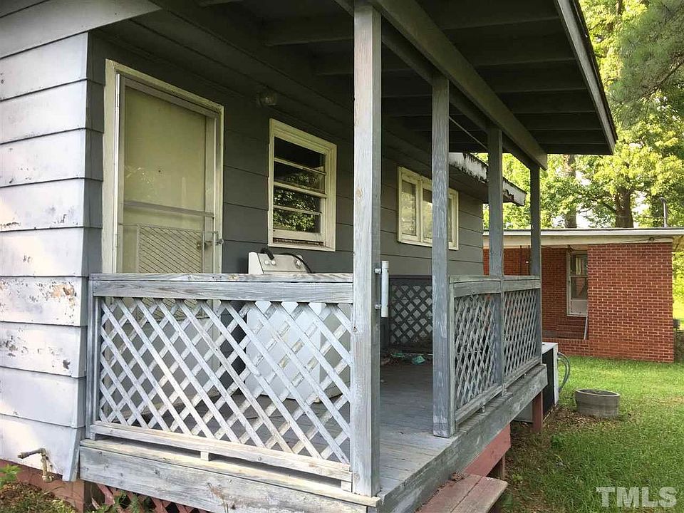 2nd image of 1209 S 1st St