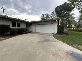 5918 Tower Rd, Riverside, CA 92506