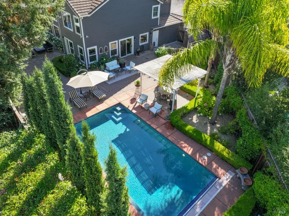 860 Knight Street, Sonoma, CA 95476