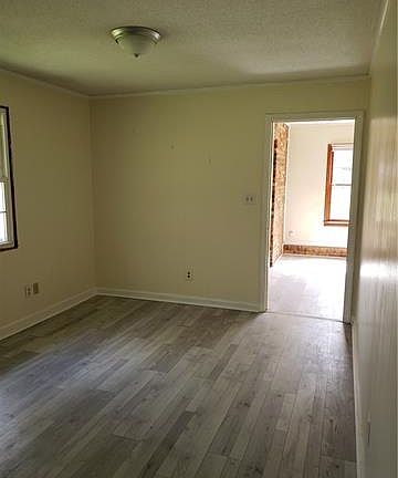 5th image of 112 Colvard Dr