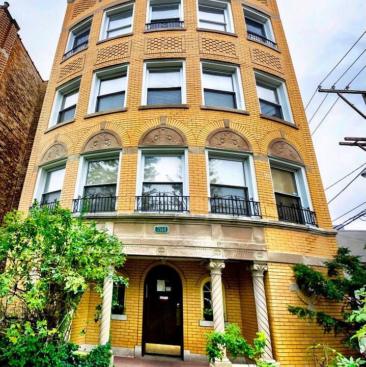 1st image of 7554 N Claremont Ave #G