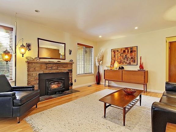 Light & Bright Living Room