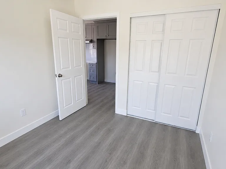 Keenan Pl — Photo 2