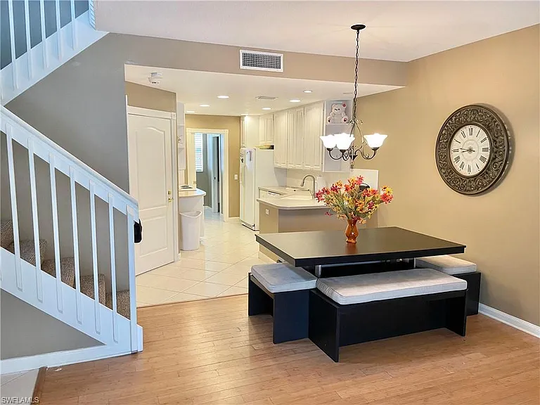 5601 Cove Cir — Photo 17
