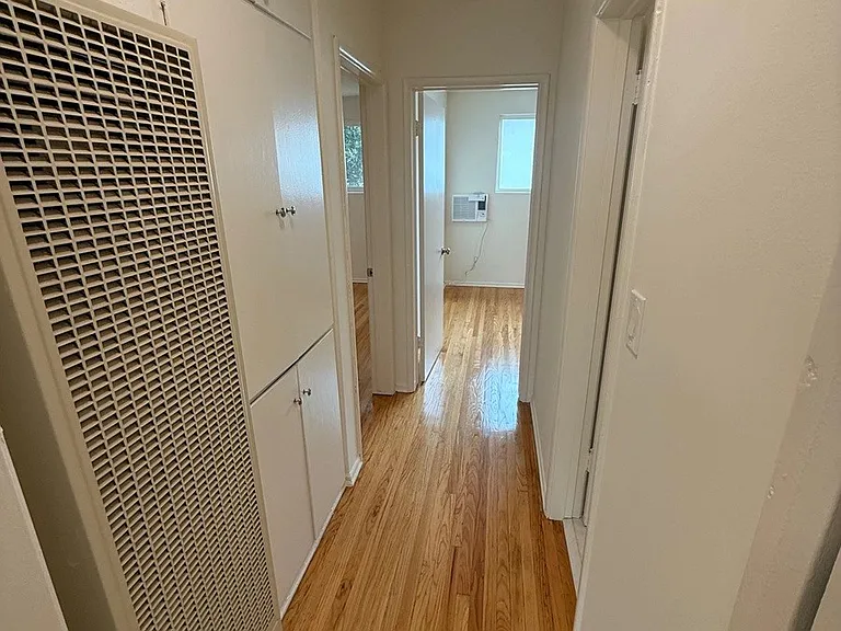 1514 S Orange Grove Ave #8 — Photo 10