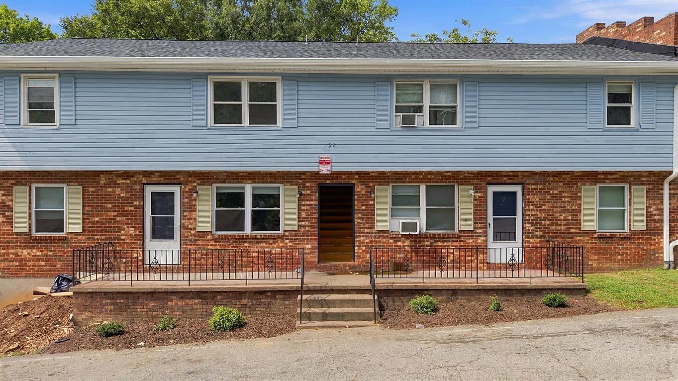 Banner Street Apartments — Photo 1
