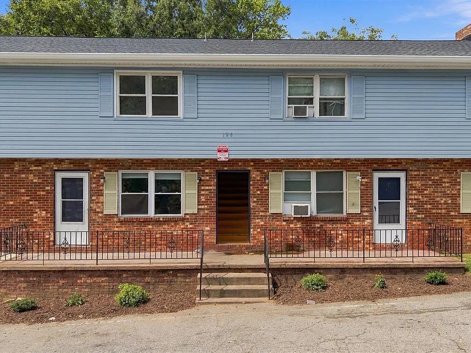 Banner Street Apartments