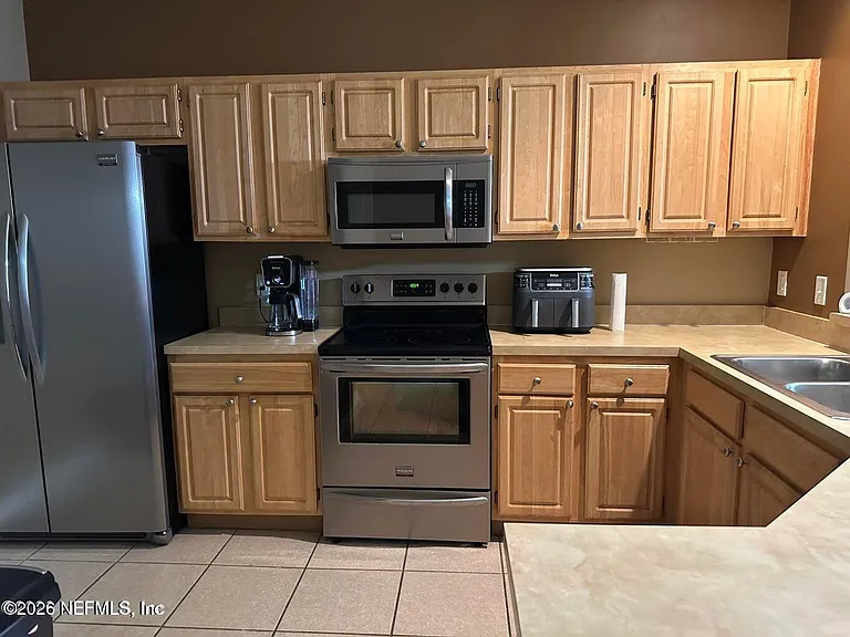 3750 Silver Bluff Blvd #402 — Photo 8