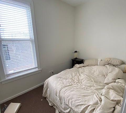 5th image of 1737 W Erie St APT 3R