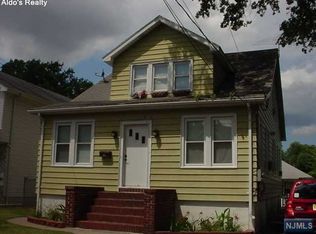83 Franklin St, Elmwood Park, NJ 07407