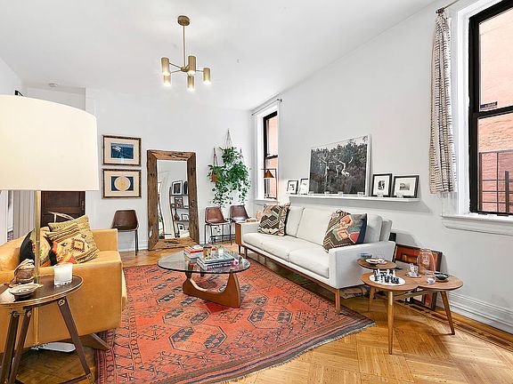 3rd image of 51 E 7th St
