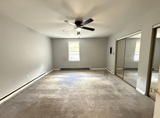 206 S Main St APT B, Sheridan, IN 46069