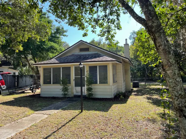 104 E Taylor Ave, Eustis, FL 32726