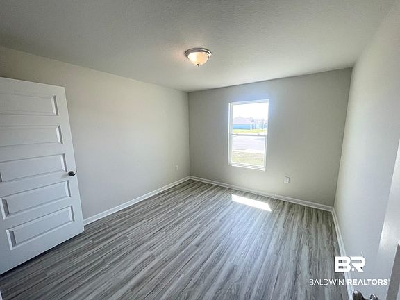 4th image of 22311 Aleutian Ave