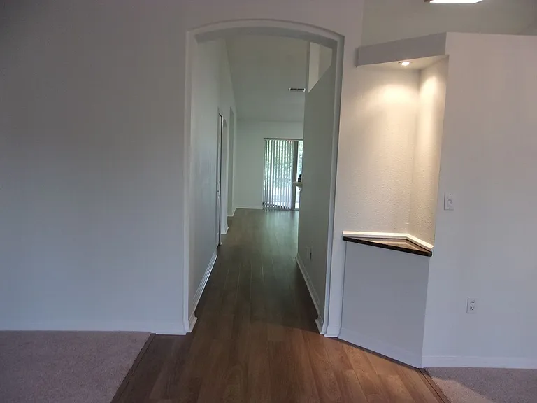 14237 Spring Hill Dr — Photo 6
