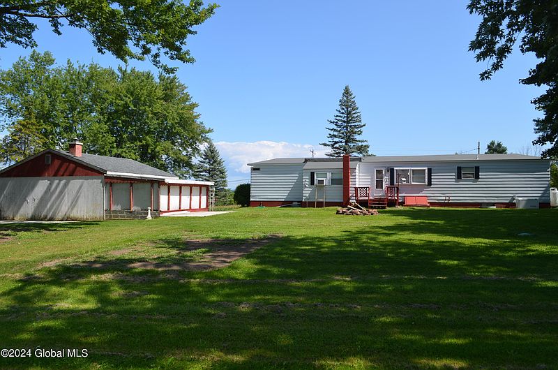 4th image of 118 Youngs Corners Road