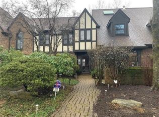 308 Oxbridge Ct, Pittsburgh, PA 15238