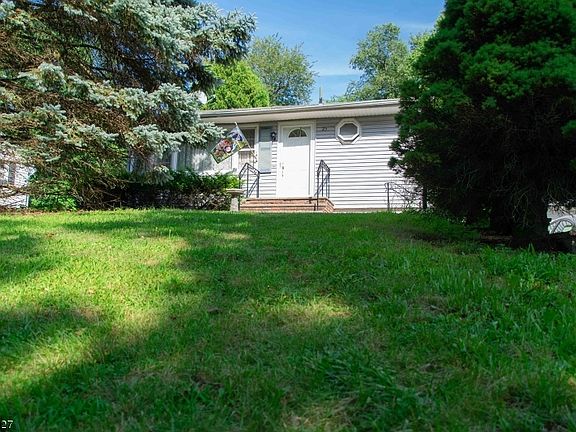 2nd image of 23 Circle Dr