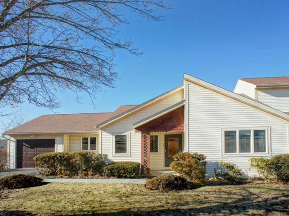 816 Wiltshire Rd, Saylorsburg, PA 18353