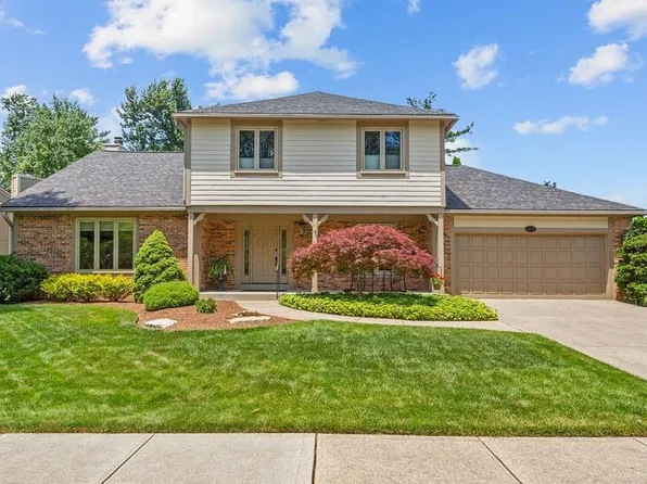 1012 Ravine Ridge Dr, Worthington, OH 43085