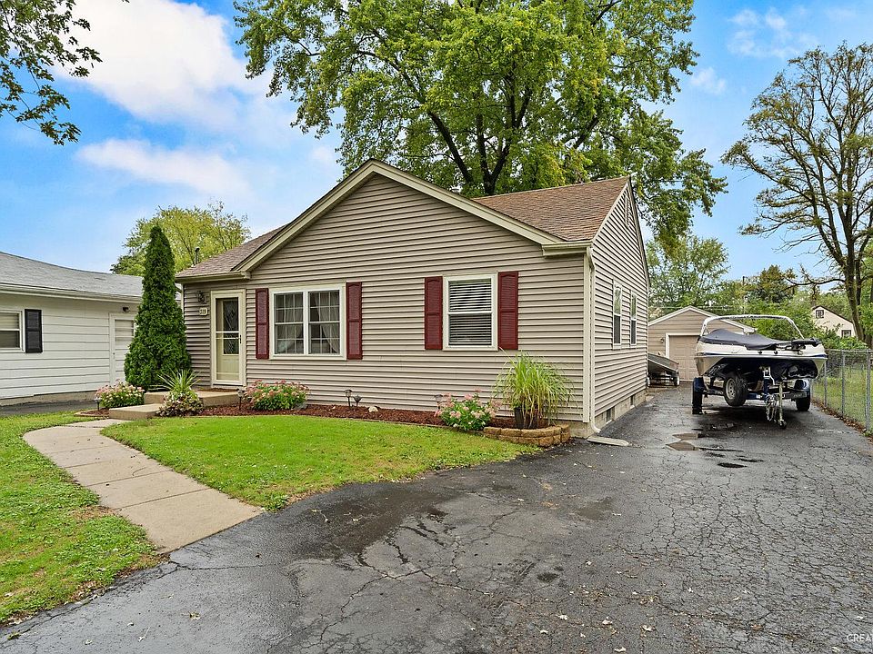 1st image of 319 Riverview Ave