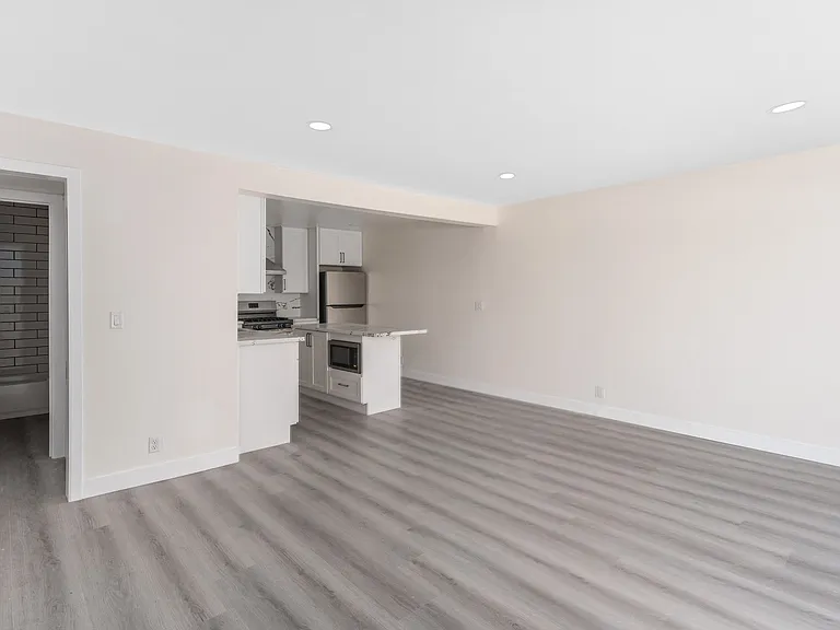 Seaview Terrace Apartment Homes — Photo 4