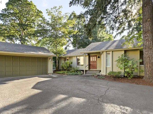 4324 Woodside Cir, Lake Oswego, OR 97035