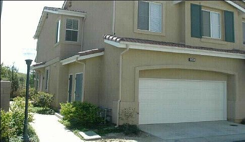 1st image of 25401 Parkwood Ln