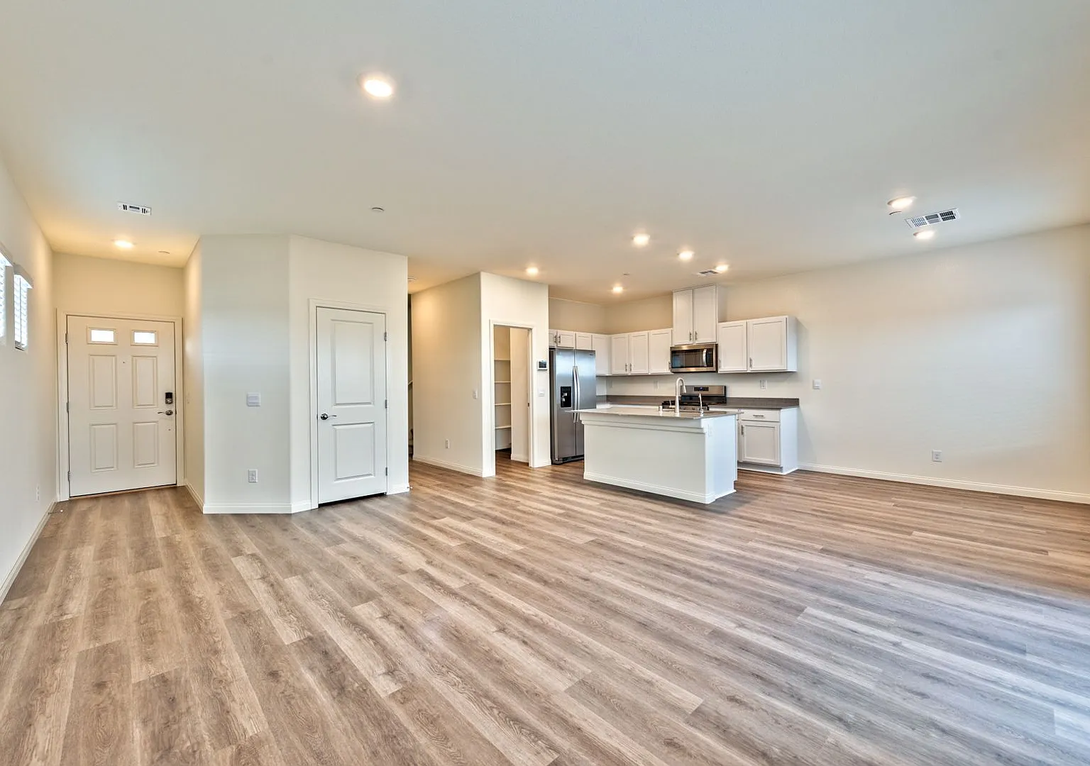 4706 Turquoise Cliffs Avenue, Las Vegas, Nevada 89141 — Photo 2