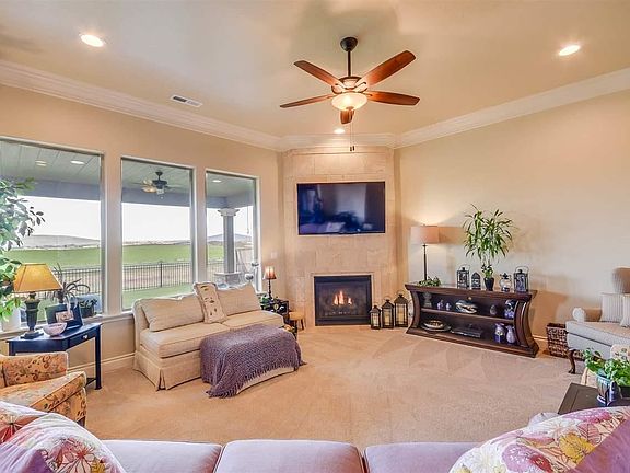 4th image of 2919 Tuscanna Dr