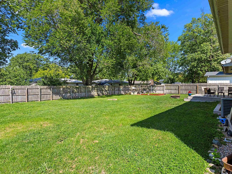 405 N Sampson St, Tremont, IL 61568 Zillow