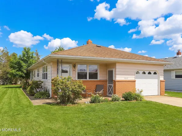 55 Scarborough Pl, Toms River, NJ 08757