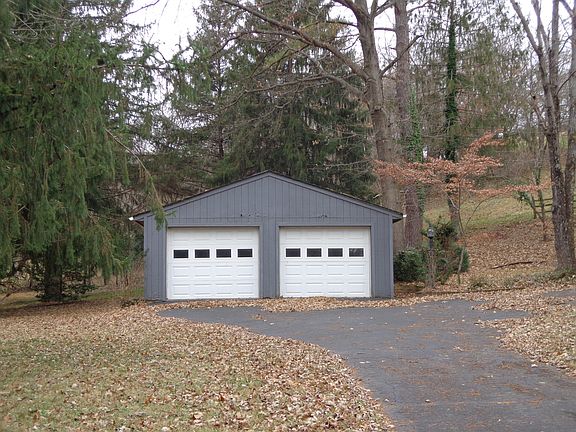 5th image of 1731 Orchard Dr