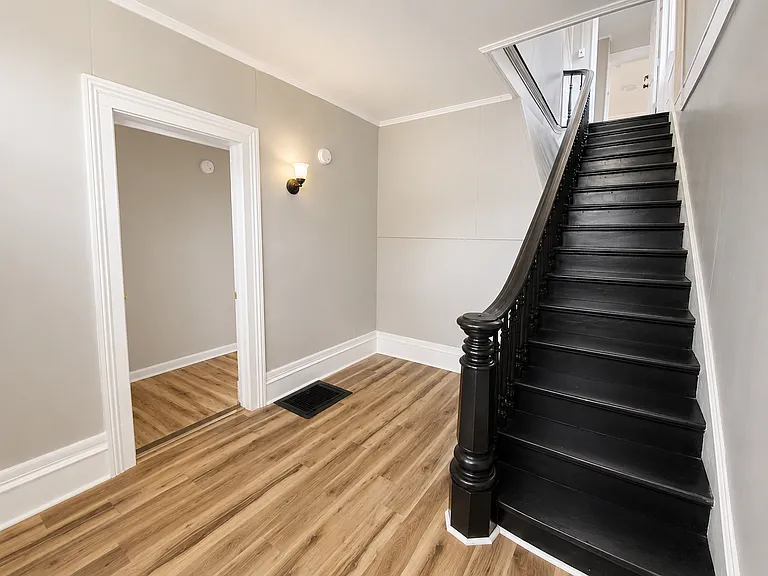 20 Orchard St #1 — Photo 16