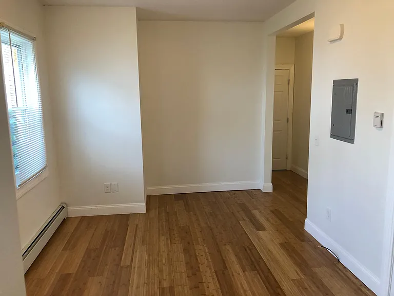 328 Williams St #1R — Photo 7