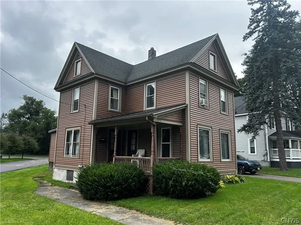 199 Tompkins St, Cortland, NY 13045
