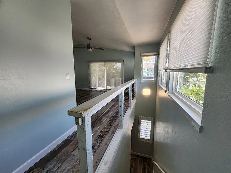 110 Surf St — Photo 16